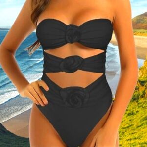 📣SherryDC Strapless Bandeau 3D Flower 🌸🎀 Be Tummy Control One Piece 🏊 Monoki